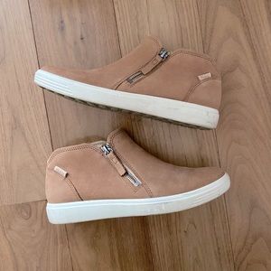 ECCO Women's Soft 7 Low Bootie